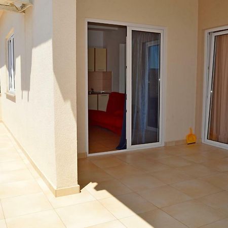 Apartmani Macak II Novalja Exterior photo